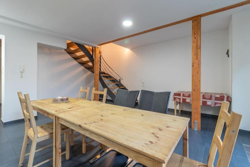 Maisonette-Wohnung Mit 5 Schlafzimmern Wörrstadt Esterno foto