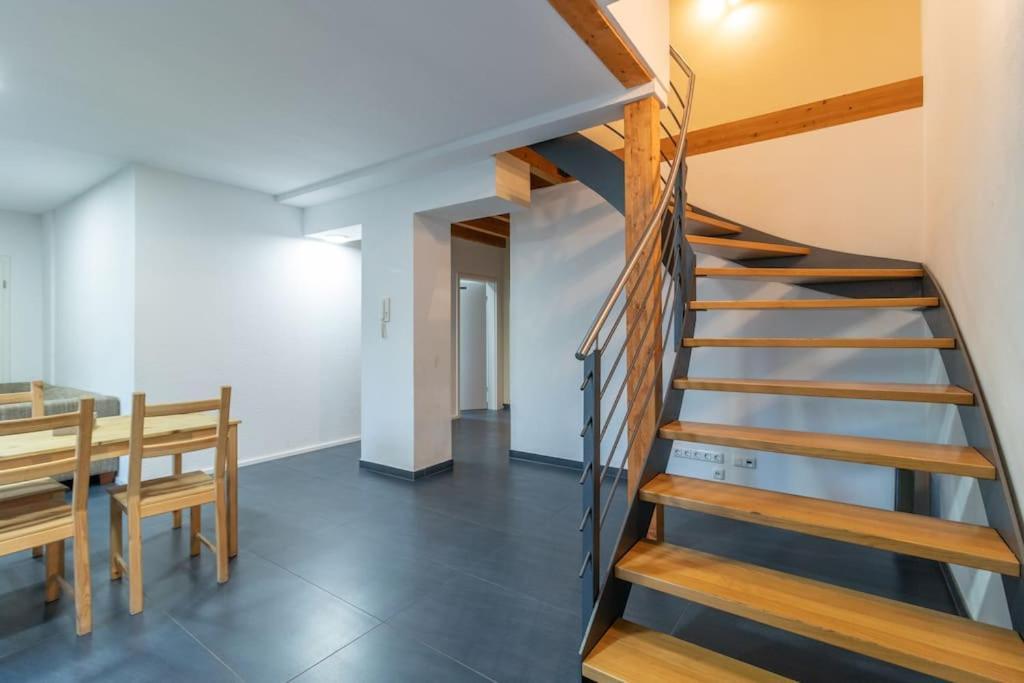Maisonette-Wohnung Mit 5 Schlafzimmern Wörrstadt Esterno foto